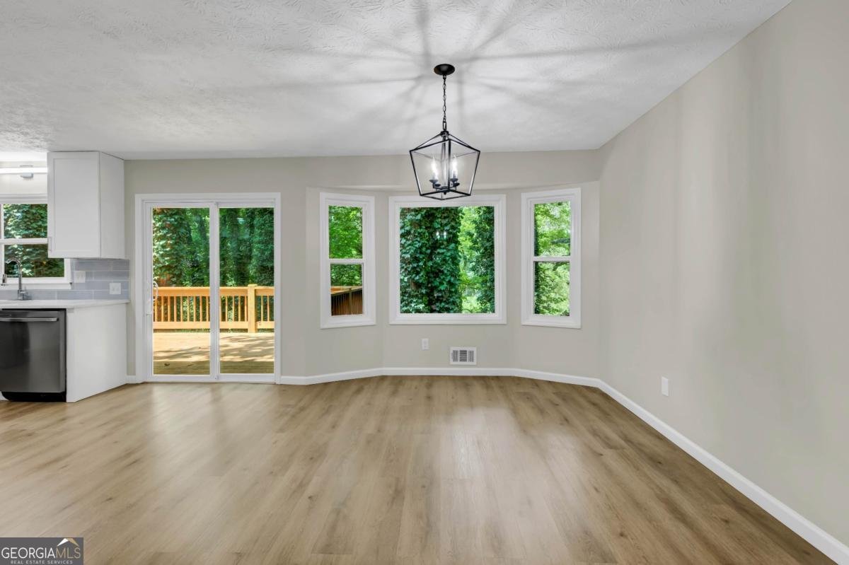 4891 Lake Forest Drive Conyers - Photo 6