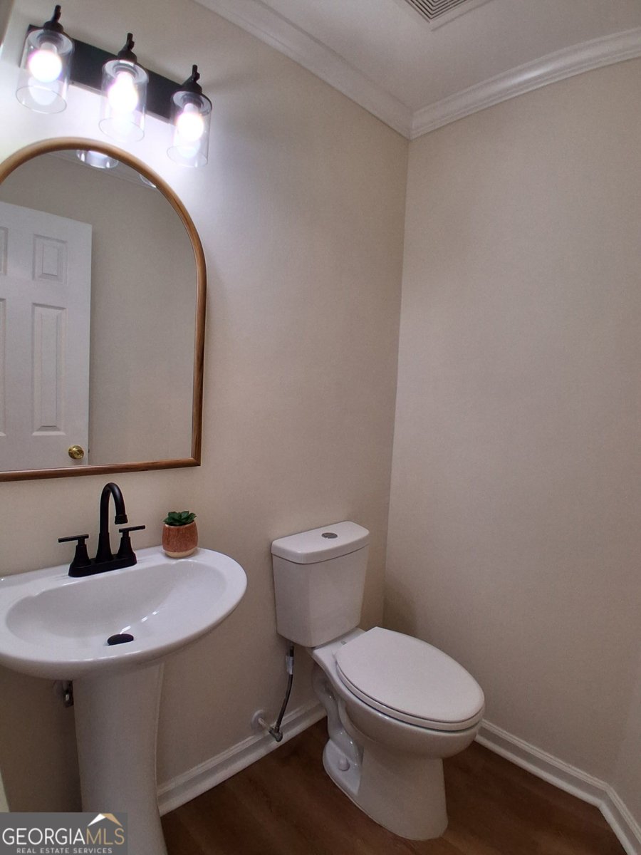8495 Glendevon Court Riverdale - Photo 10