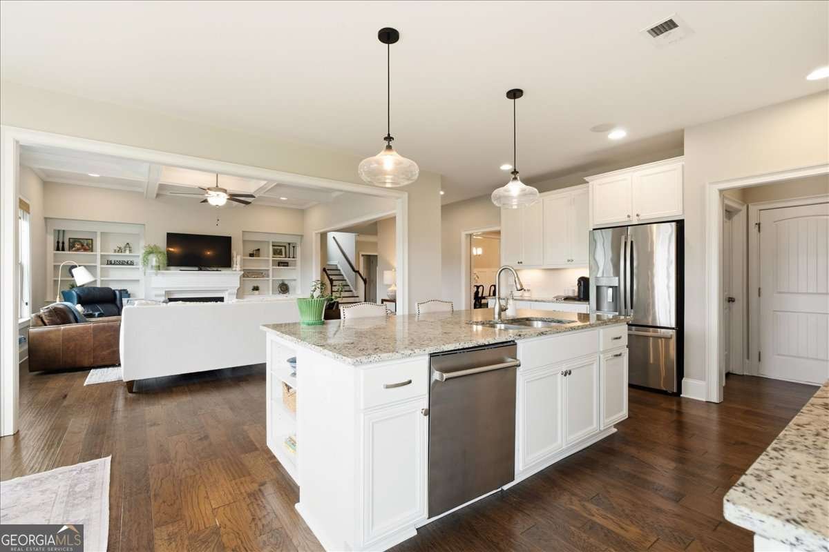415 Amber Way Woodstock - Photo 8