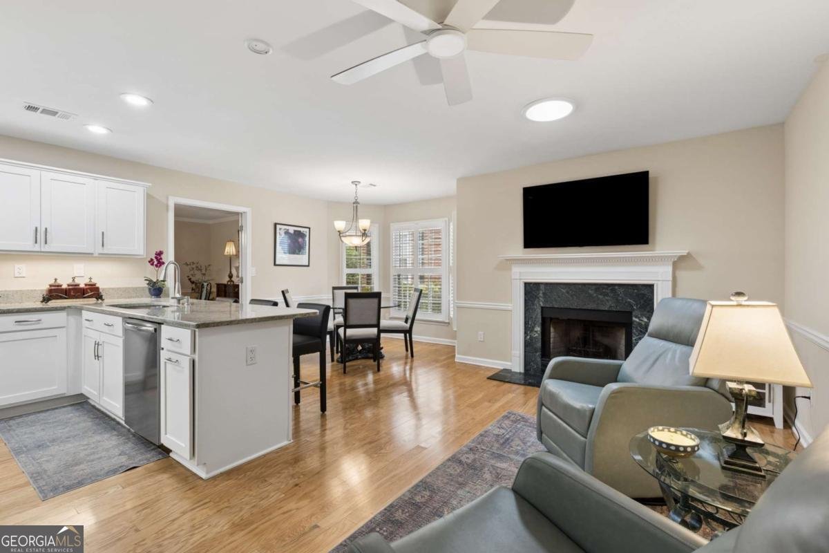 6224 Meadow Run Court Peachtree Corners - Photo 8