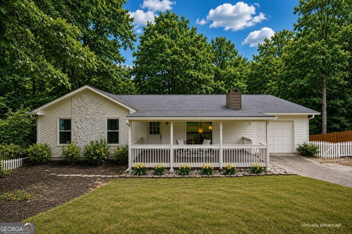 270 Parkmont Court Roswell - main photo