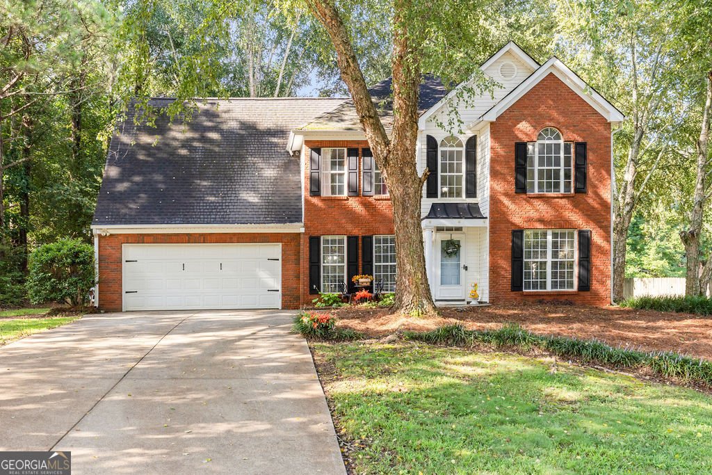 6445 Glen Dr Cumming - main photo