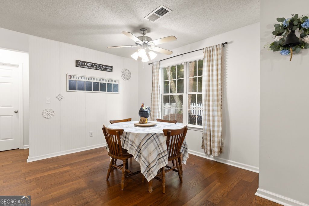6445 Glen Dr Cumming - Photo 12