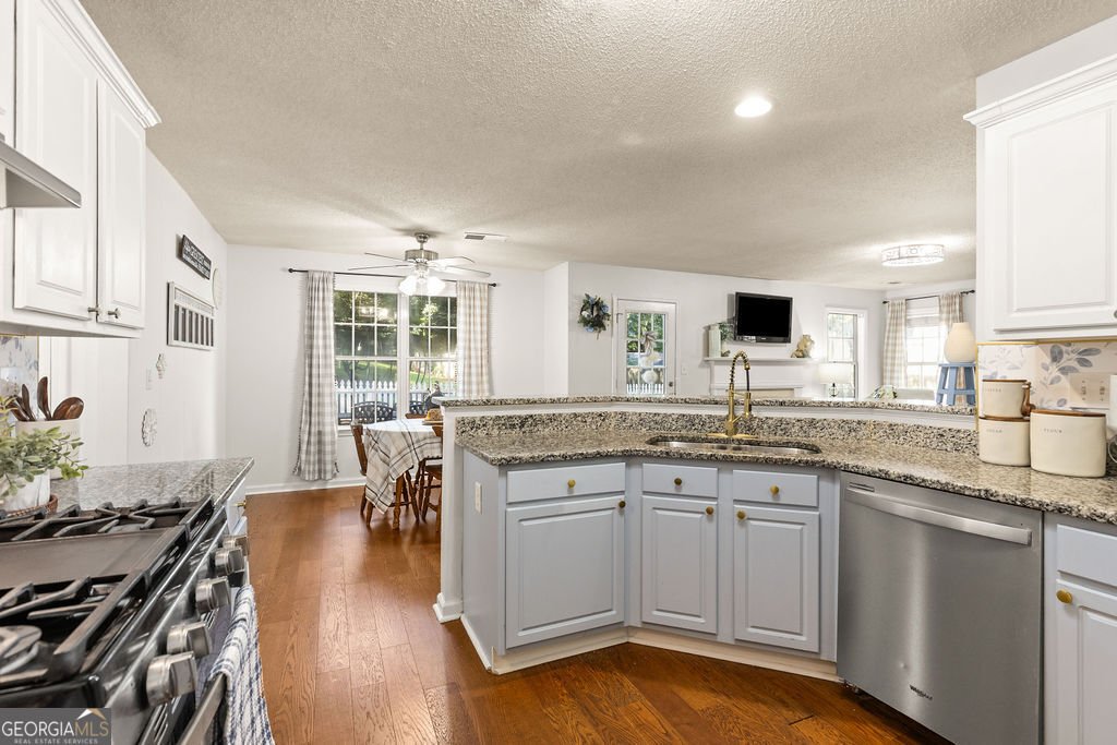6445 Glen Dr Cumming - Photo 15