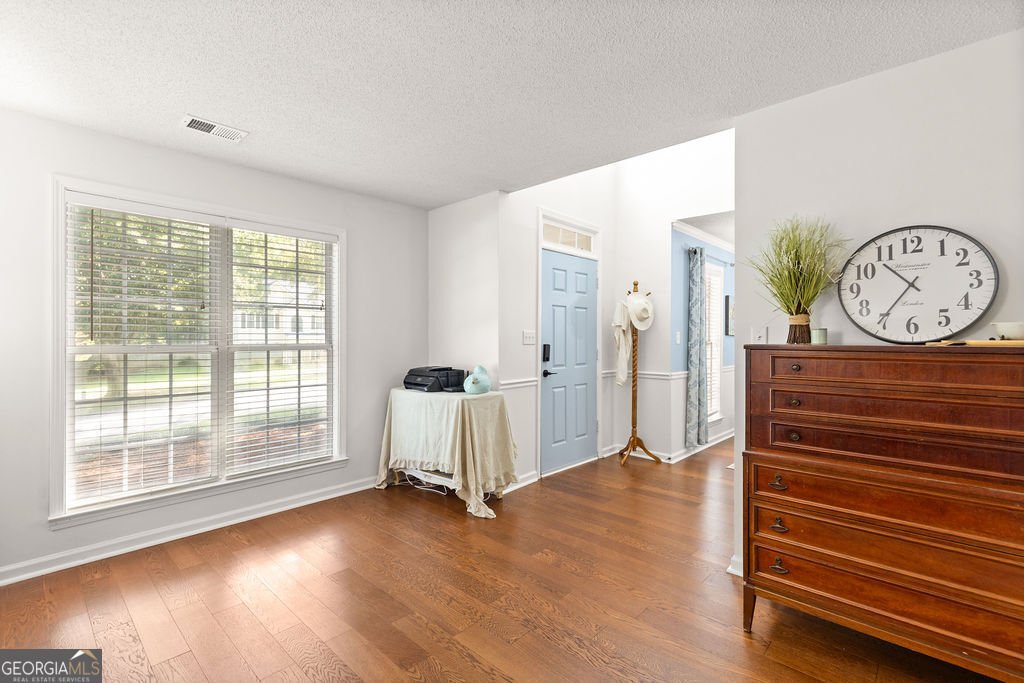 6445 Glen Dr Cumming - Photo 8