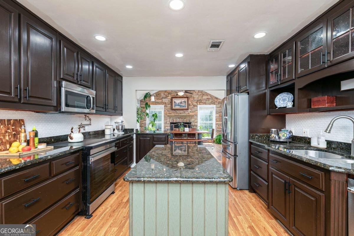 3021 Old Lost Mountain Road Powder Springs - Photo 16