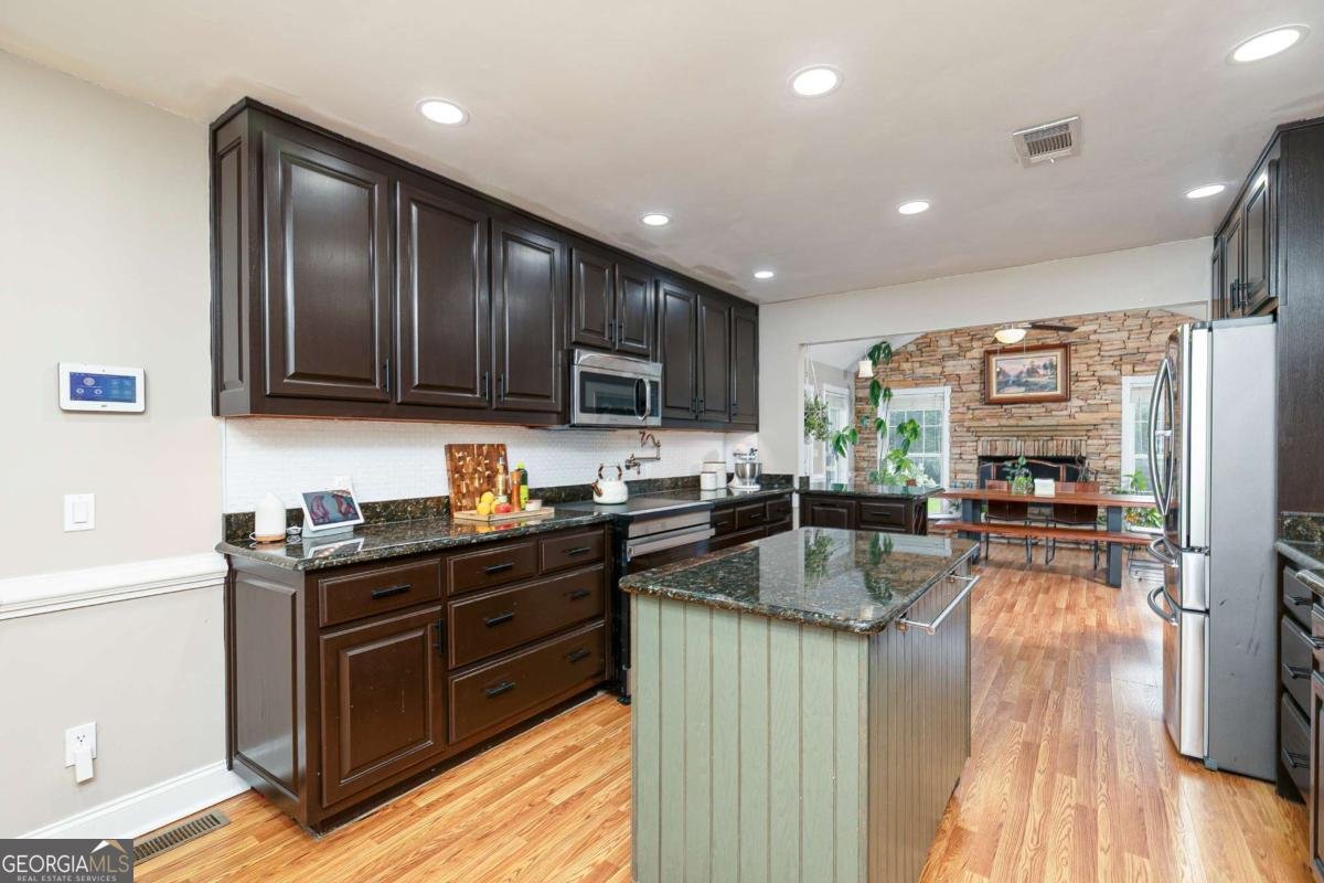 3021 Old Lost Mountain Road Powder Springs - Photo 18