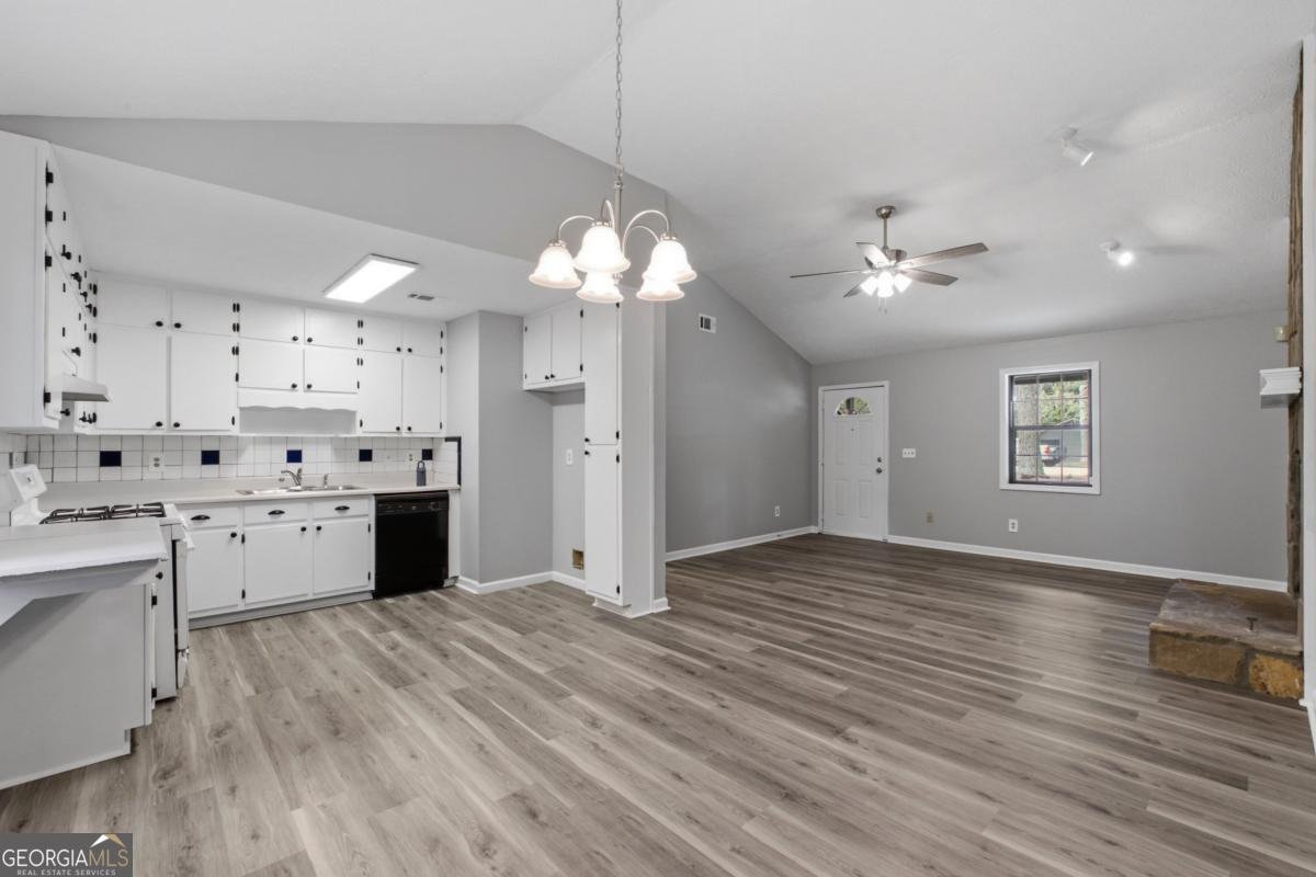 1526 Haynes Court Grayson - Photo 10