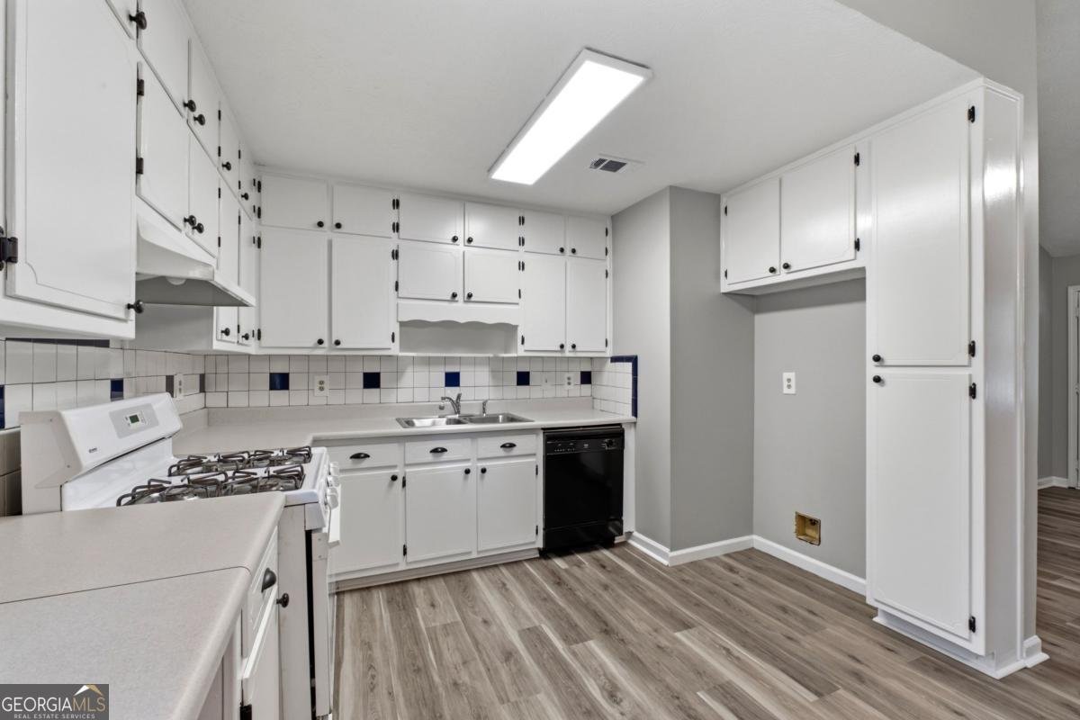 1526 Haynes Court Grayson - Photo 12