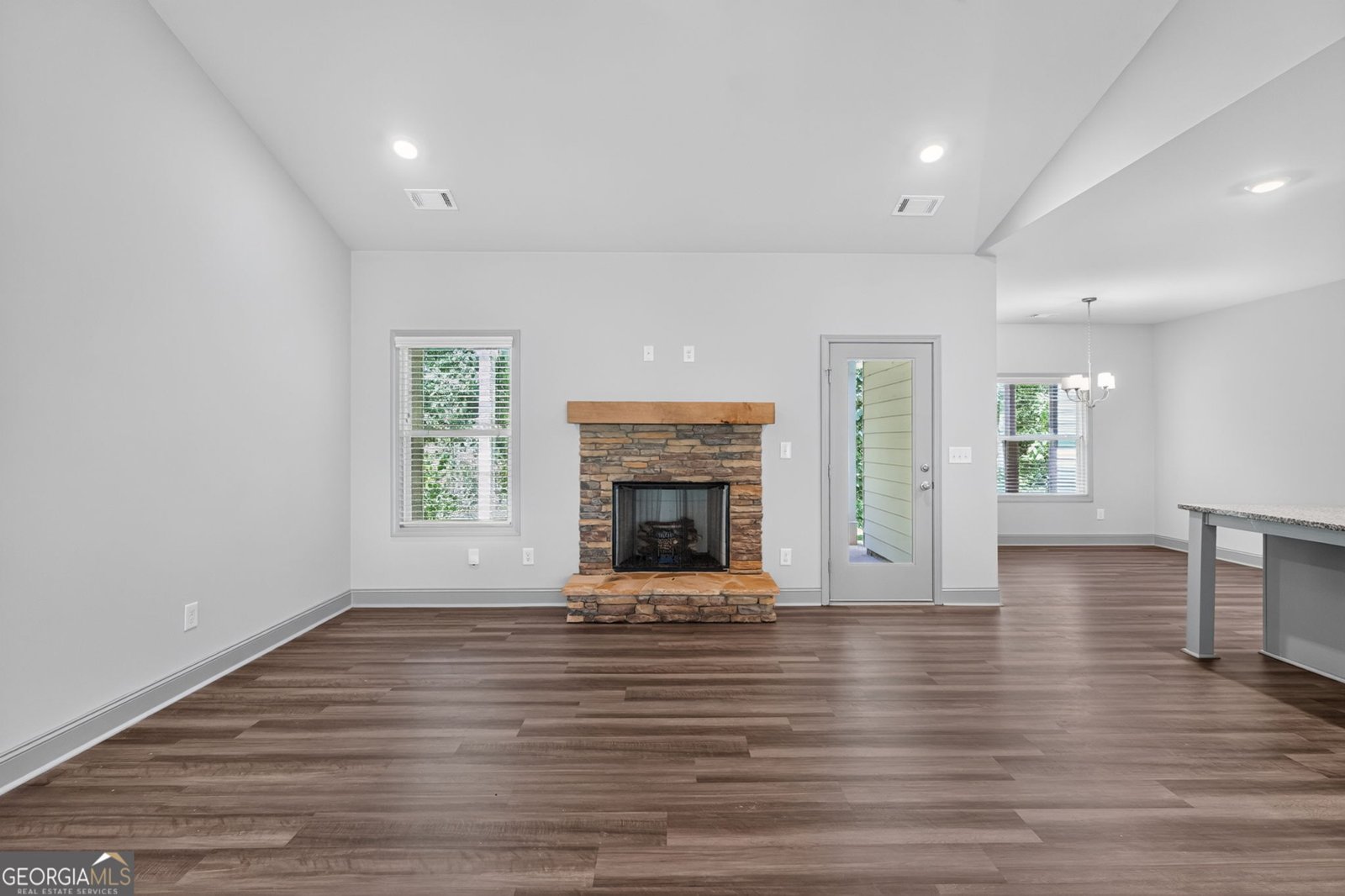 137 Holtz Drive Carrollton - Photo 7