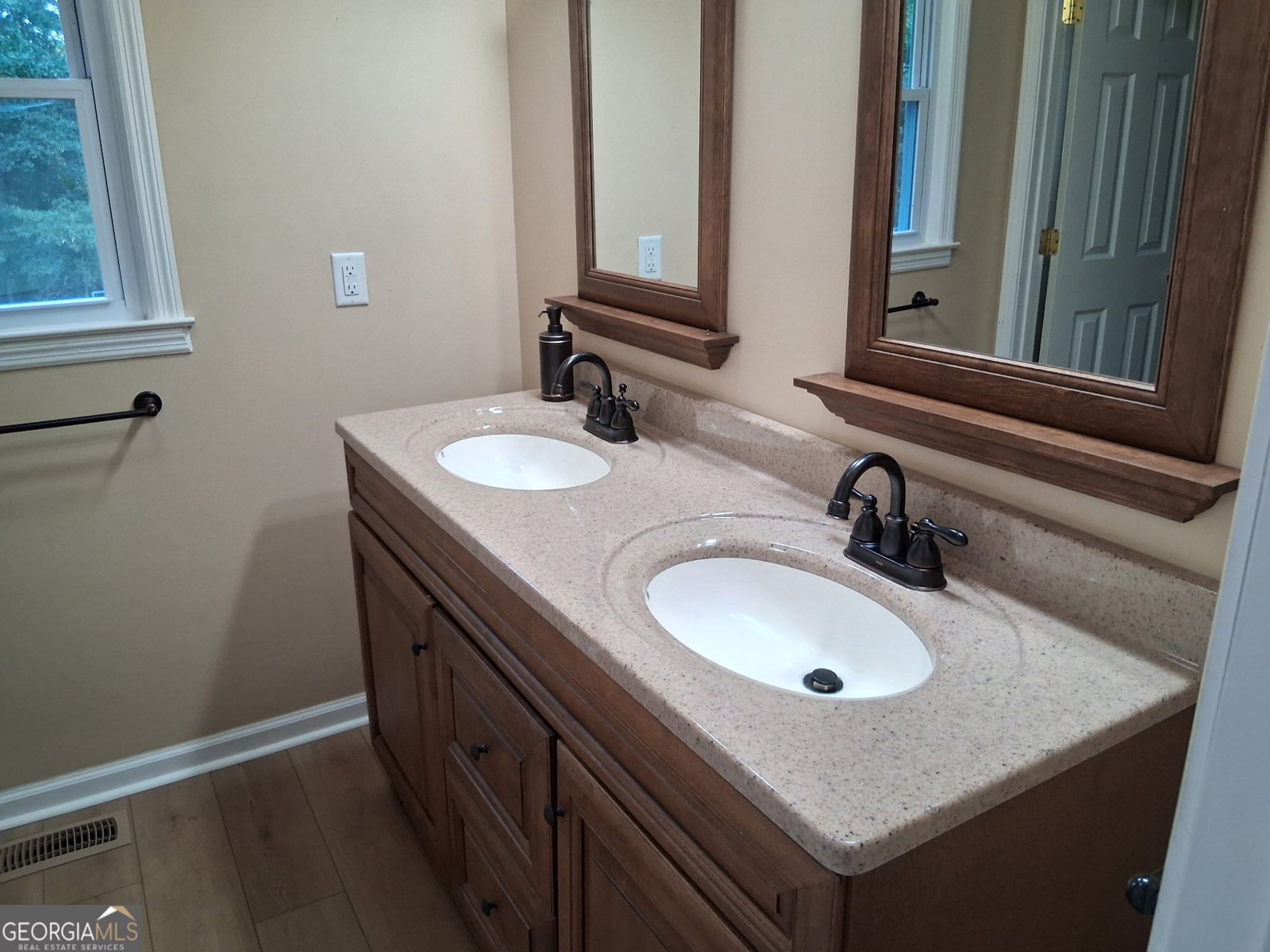243 Mountain View Drive Gainesville - Photo 10