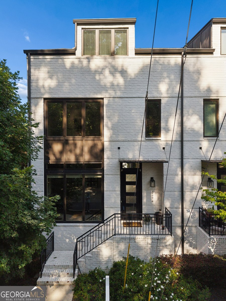 2974 Hermance Drive Atlanta - main photo