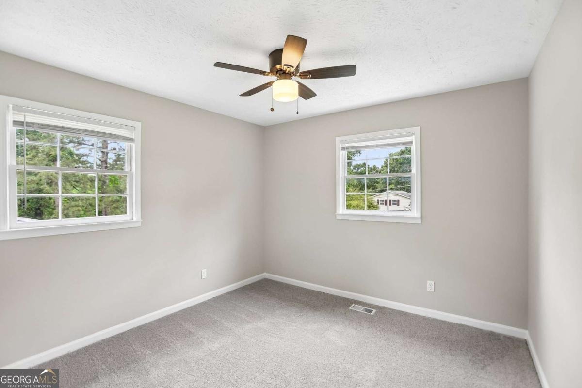 6041 Ridge Way Douglasville - Photo 13