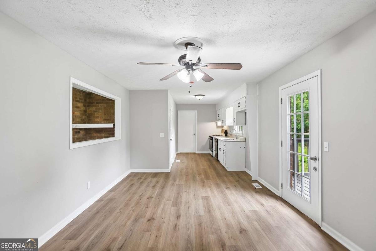 6041 Ridge Way Douglasville - Photo 9