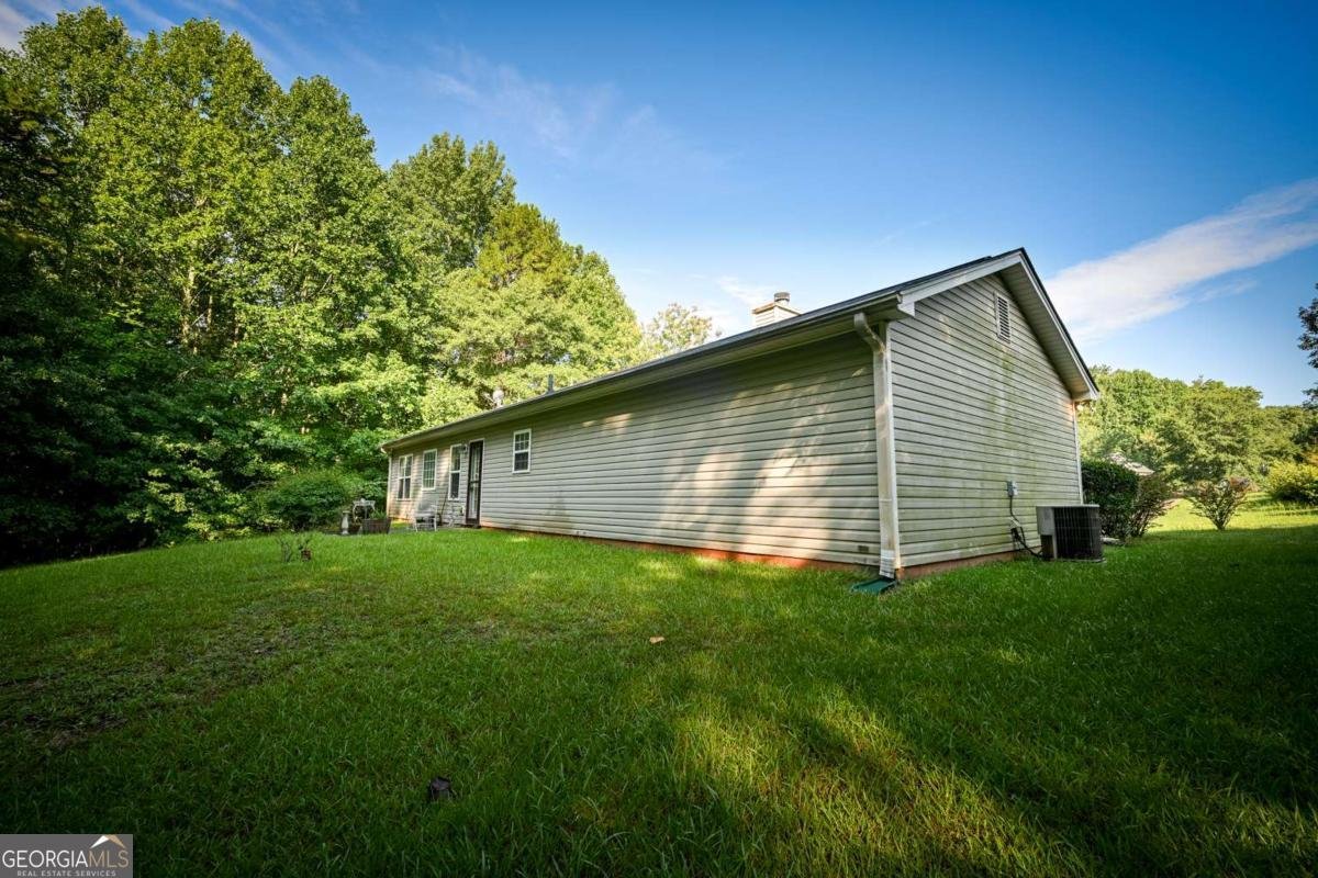 524 Greenfield Drive Statham - Photo 35