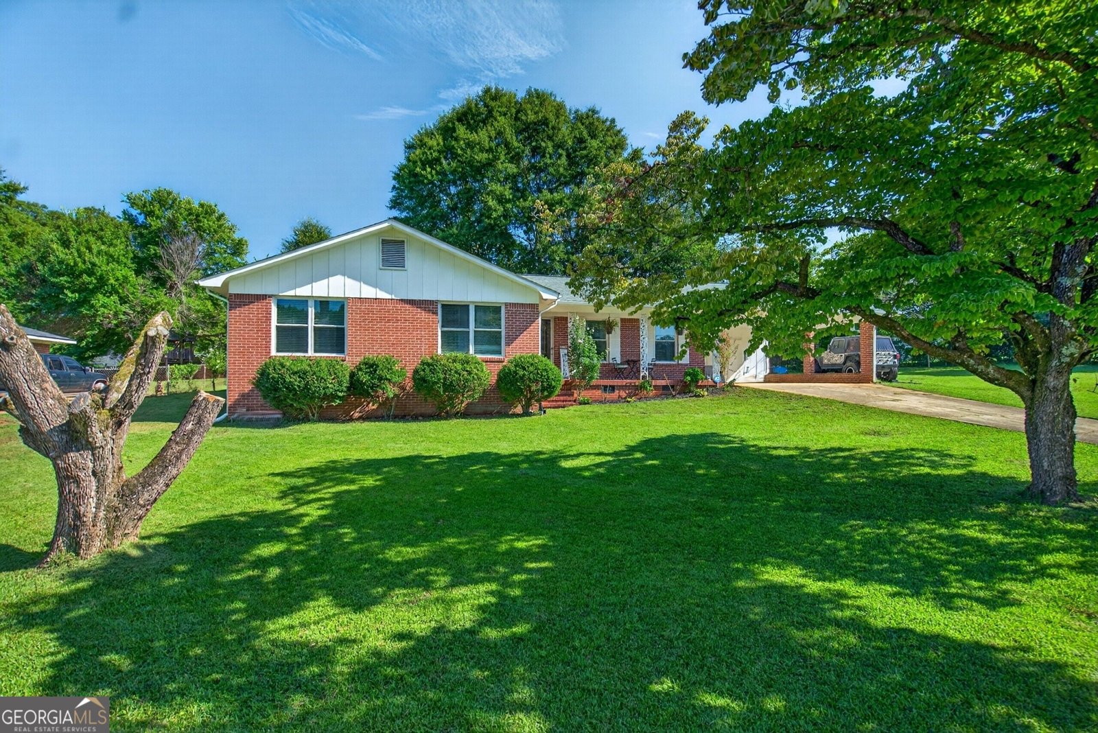 928 Norwood Drive Lagrange - main photo