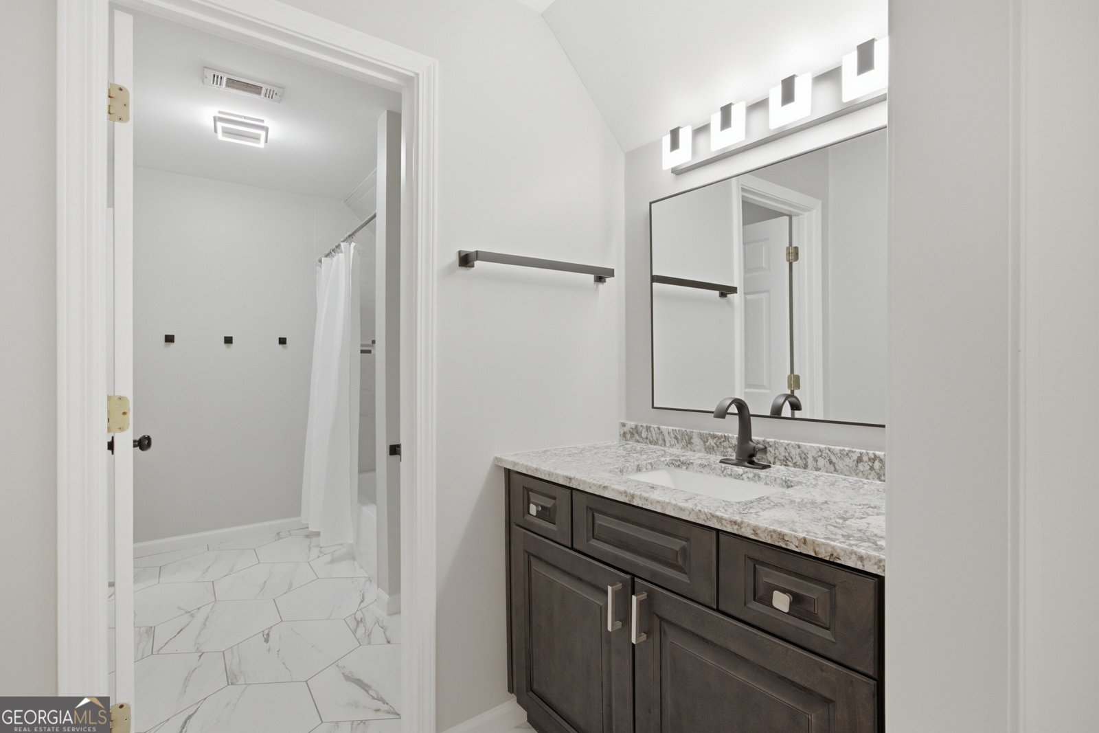 7030 Sweet Creek Road Johns Creek - Photo 34