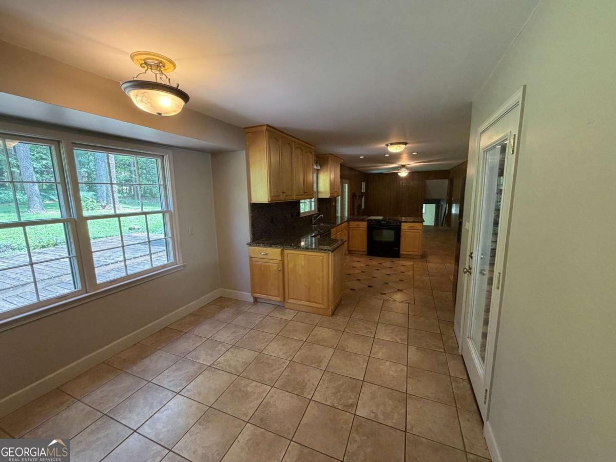 3887 Menlo Drive Atlanta - Photo 16