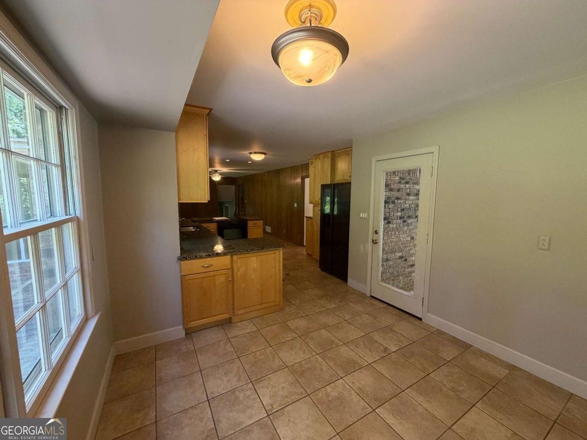 3887 Menlo Drive Atlanta - Photo 17