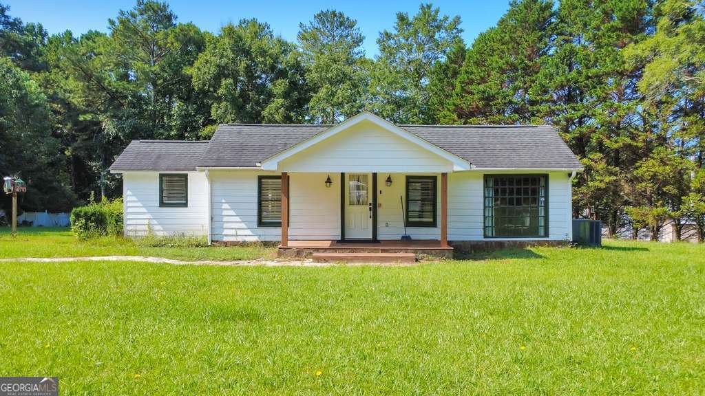 7715 Midway Road Alpharetta - main photo
