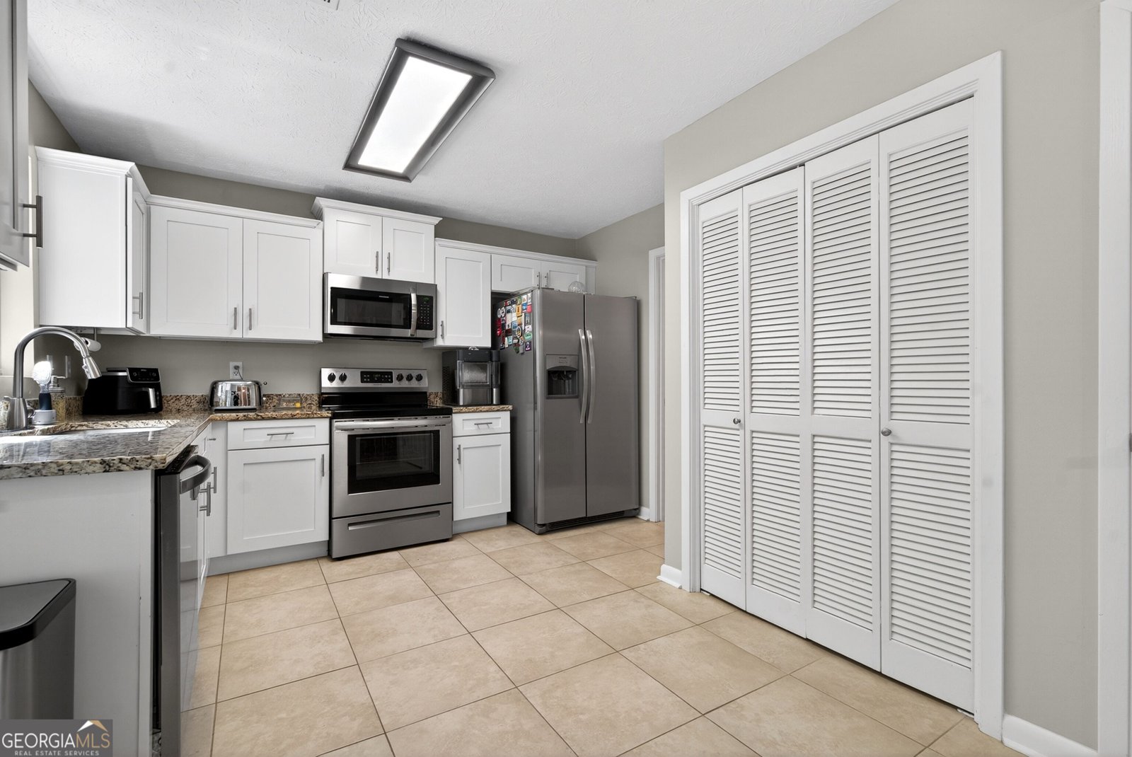 5035 Bridges Drive Alpharetta - Photo 11