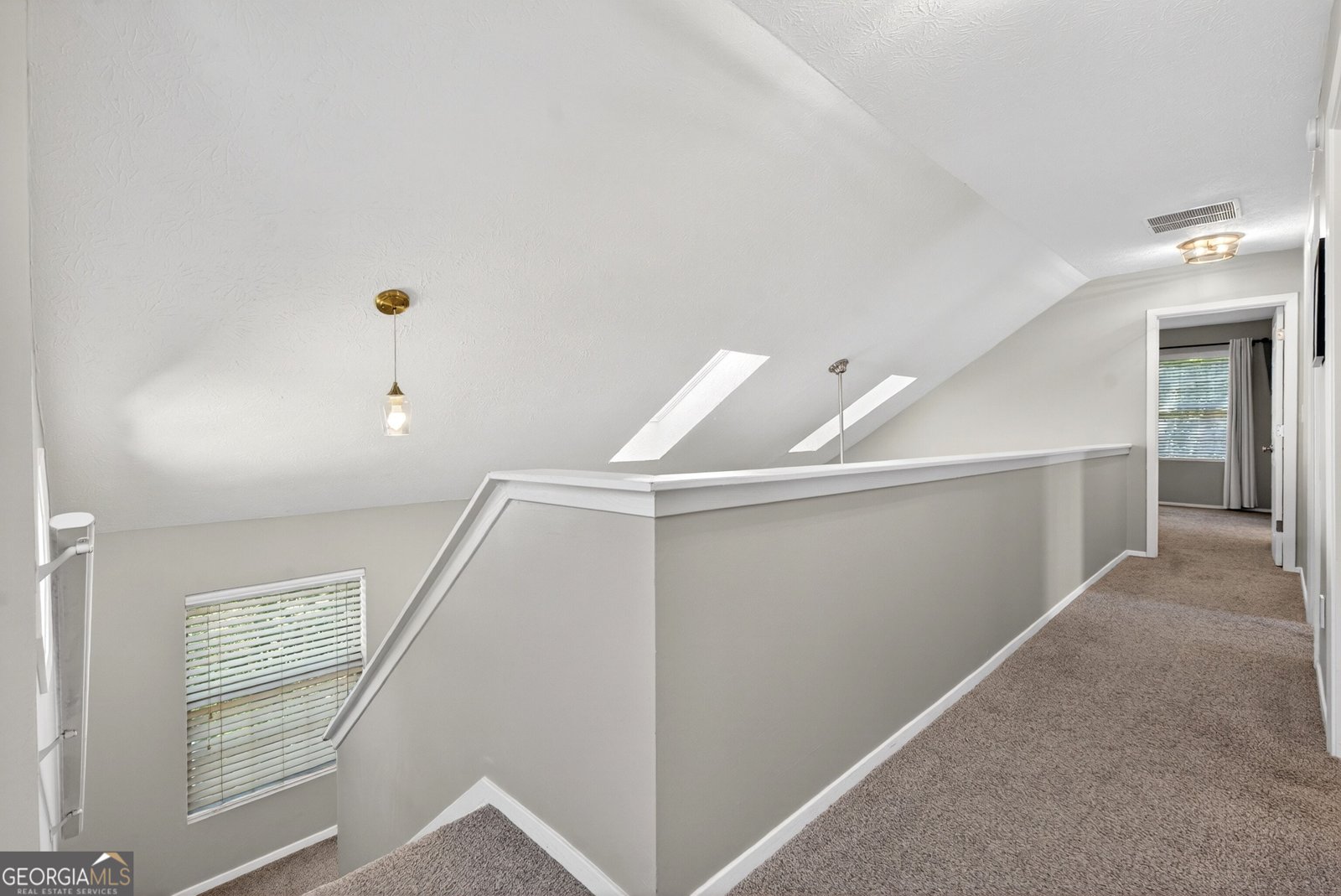 5035 Bridges Drive Alpharetta - Photo 15