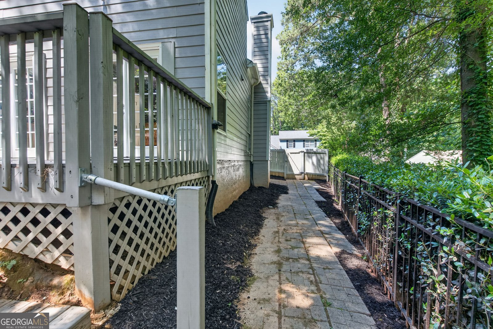 5035 Bridges Drive Alpharetta - Photo 32