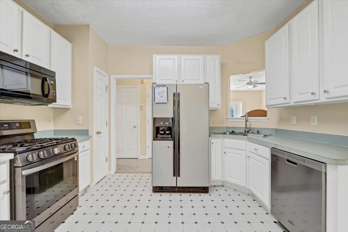 141 Derby Drive Riverdale - Photo 16