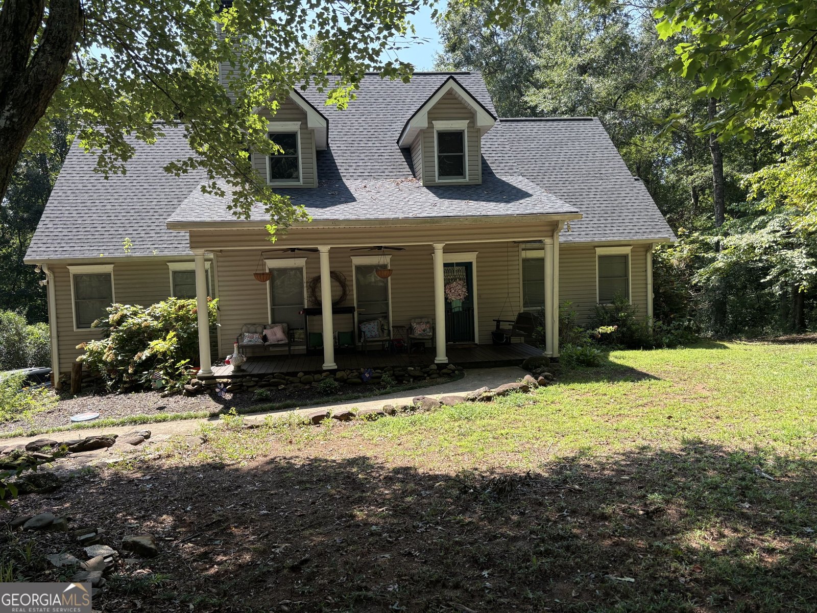 399 Grindstone Creek Drive Clarkesville - main photo