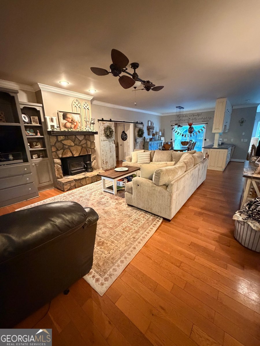 399 Grindstone Creek Drive Clarkesville - Photo 6