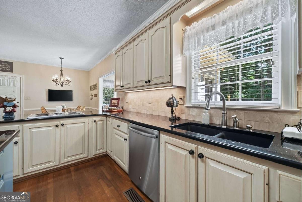 1590 Hickory Lake Drive Snellville - Photo 16