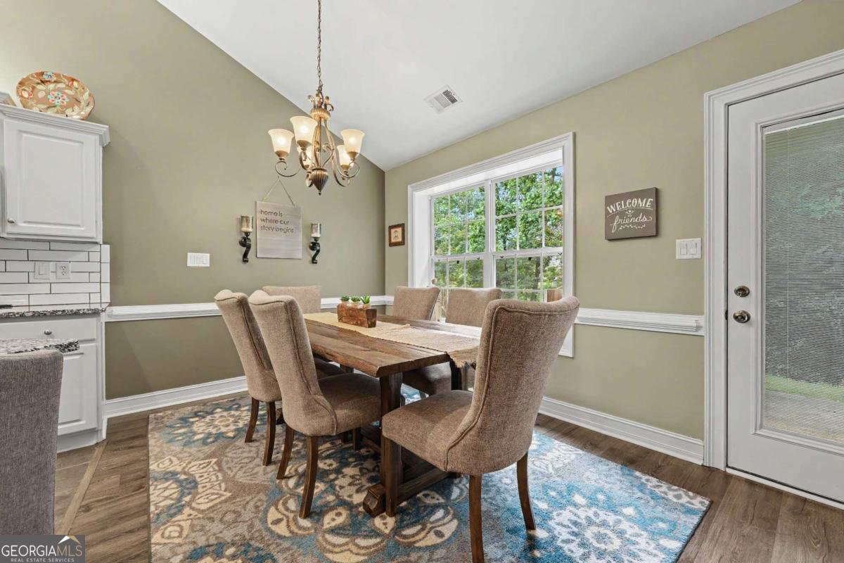 2038 Wildcat Cliffs Lane Lawrenceville - Photo 6