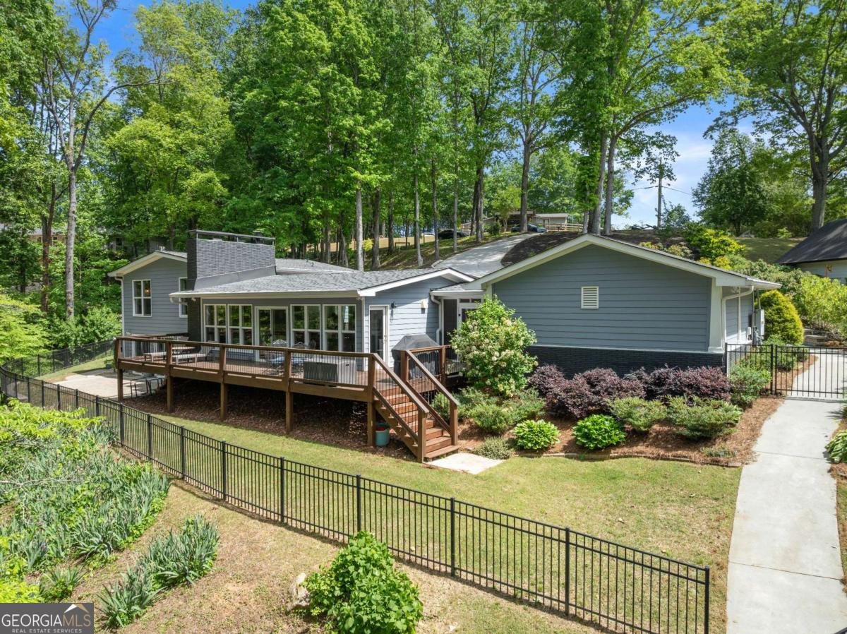 103 Mandalay Road Gainesville - Photo 8