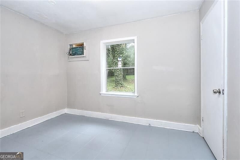 1080 Valley View Road Atlanta - Photo 6