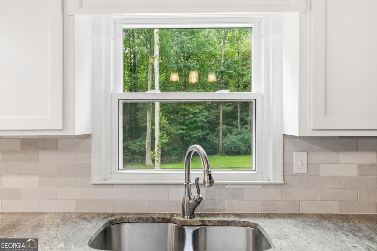 2033 Hessian Court Stone Mountain - Photo 19
