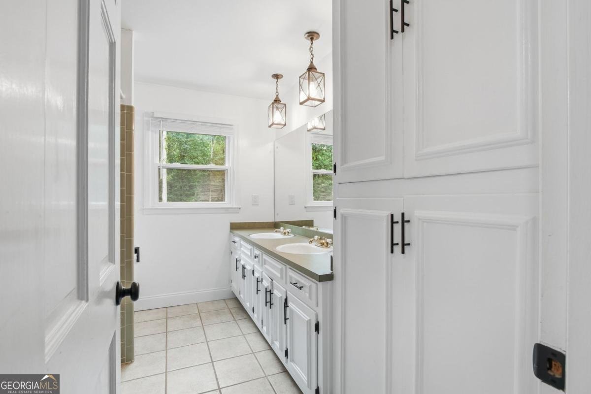 2033 Hessian Court Stone Mountain - Photo 38
