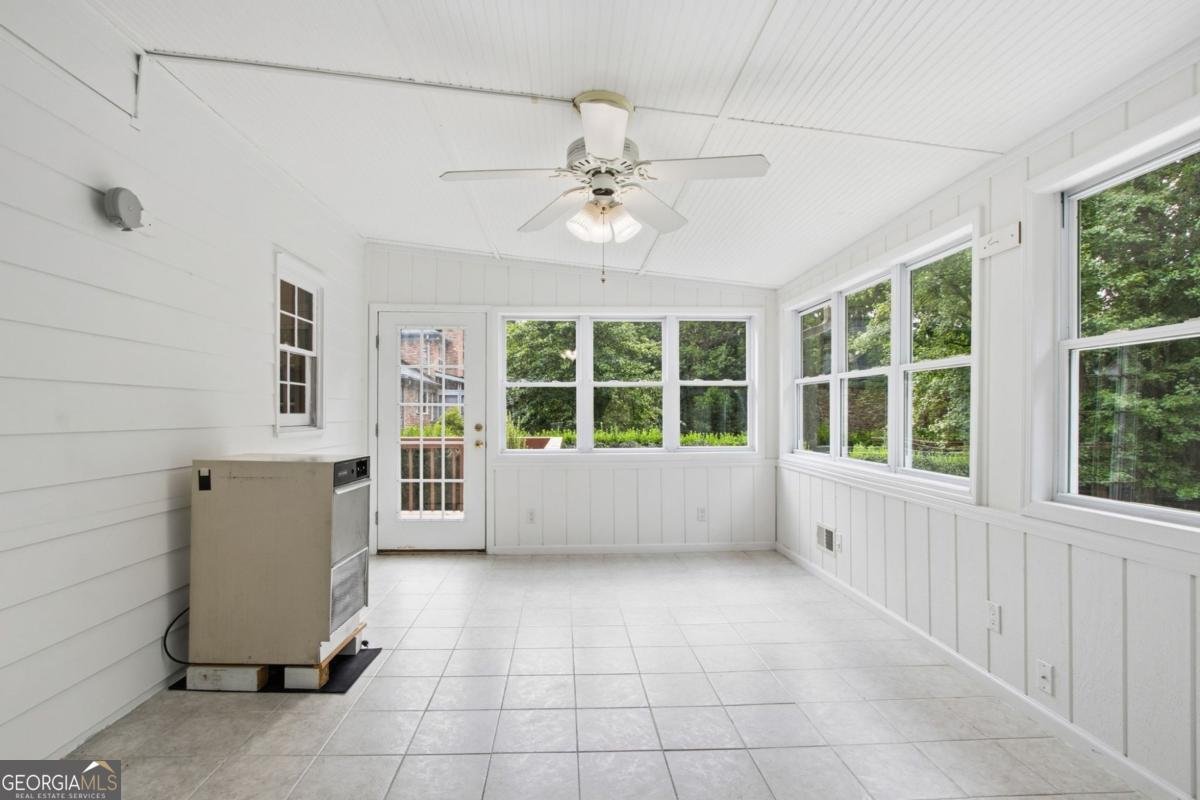 2033 Hessian Court Stone Mountain - Photo 50
