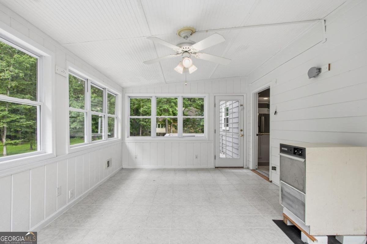 2033 Hessian Court Stone Mountain - Photo 51