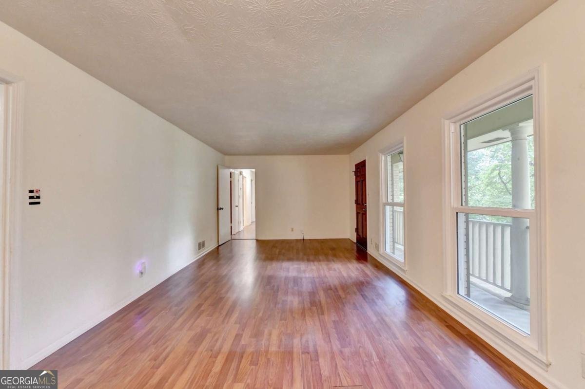 1138 Woodland Circle Lawrenceville - Photo 6
