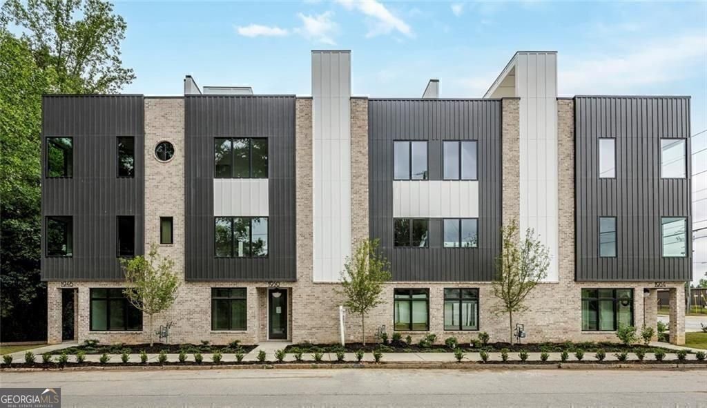 3960 Clairmont Road Atlanta - main photo