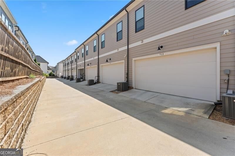 710 Stickley Oak Way Woodstock - Photo 41