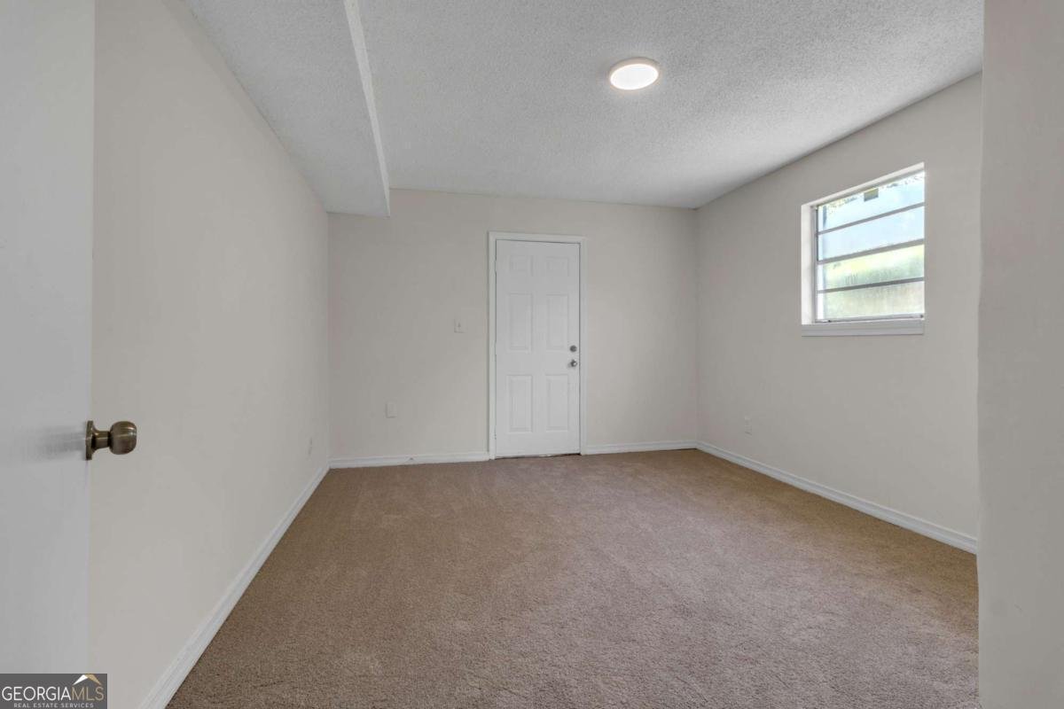 170 Peachtree Court Riverdale - Photo 12