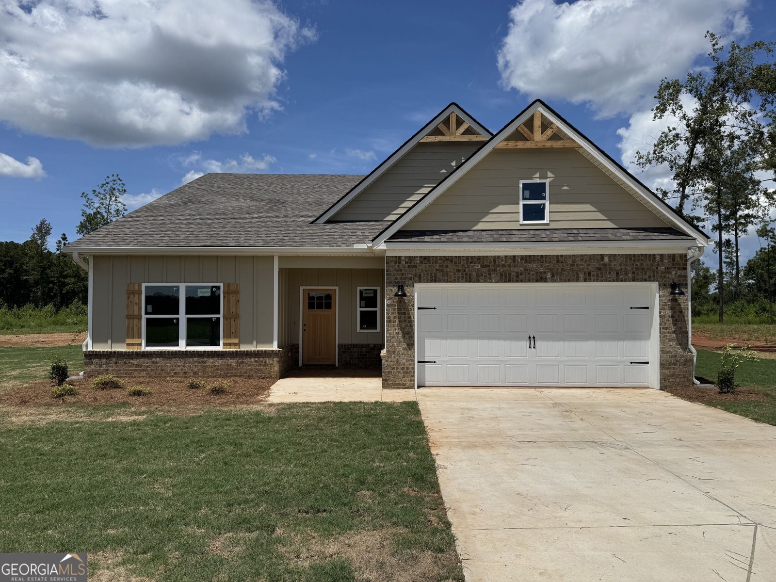 140 Overland Way Gray - main photo