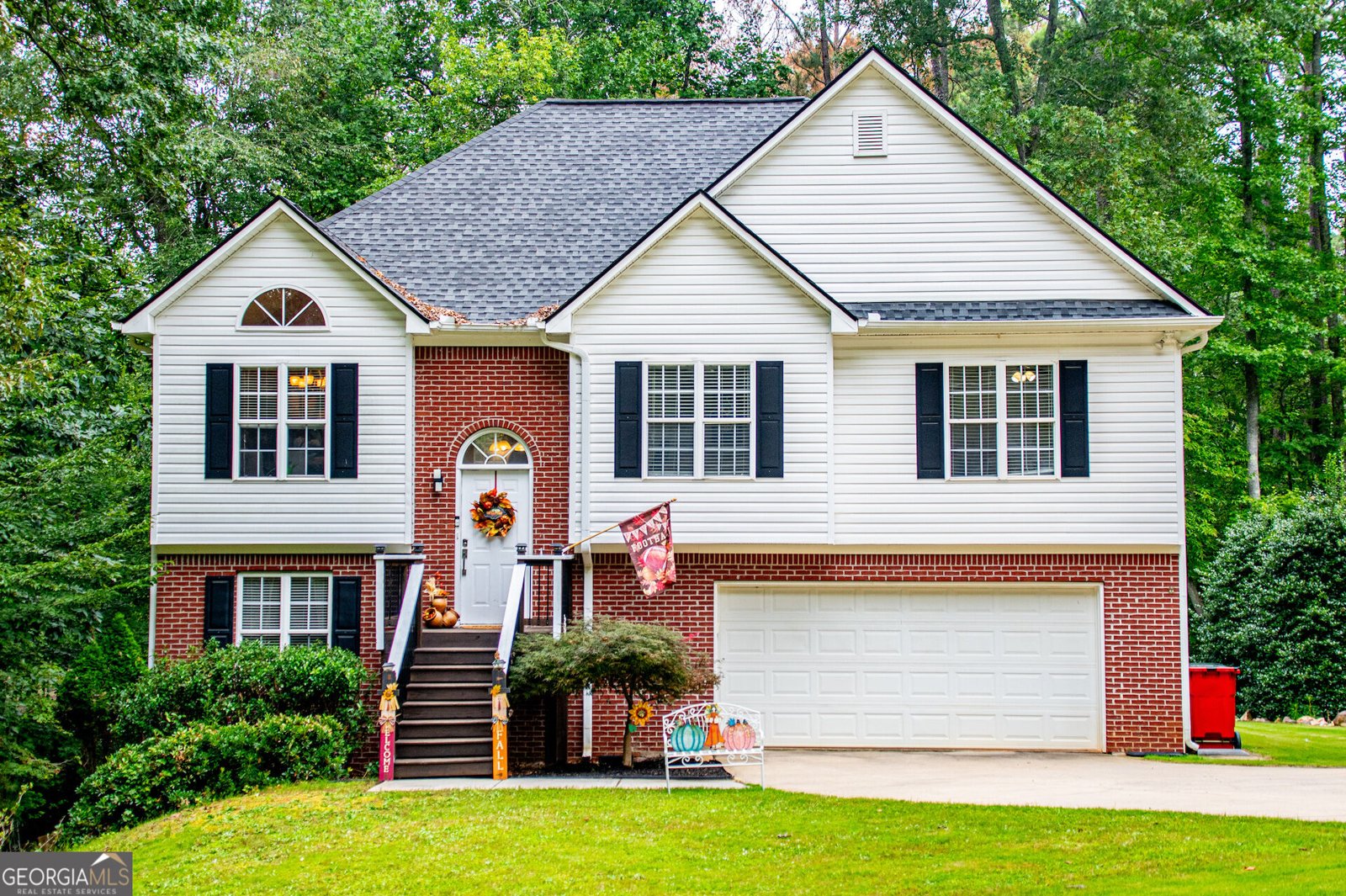 5235 Hilltop Drive Villa Rica - main photo