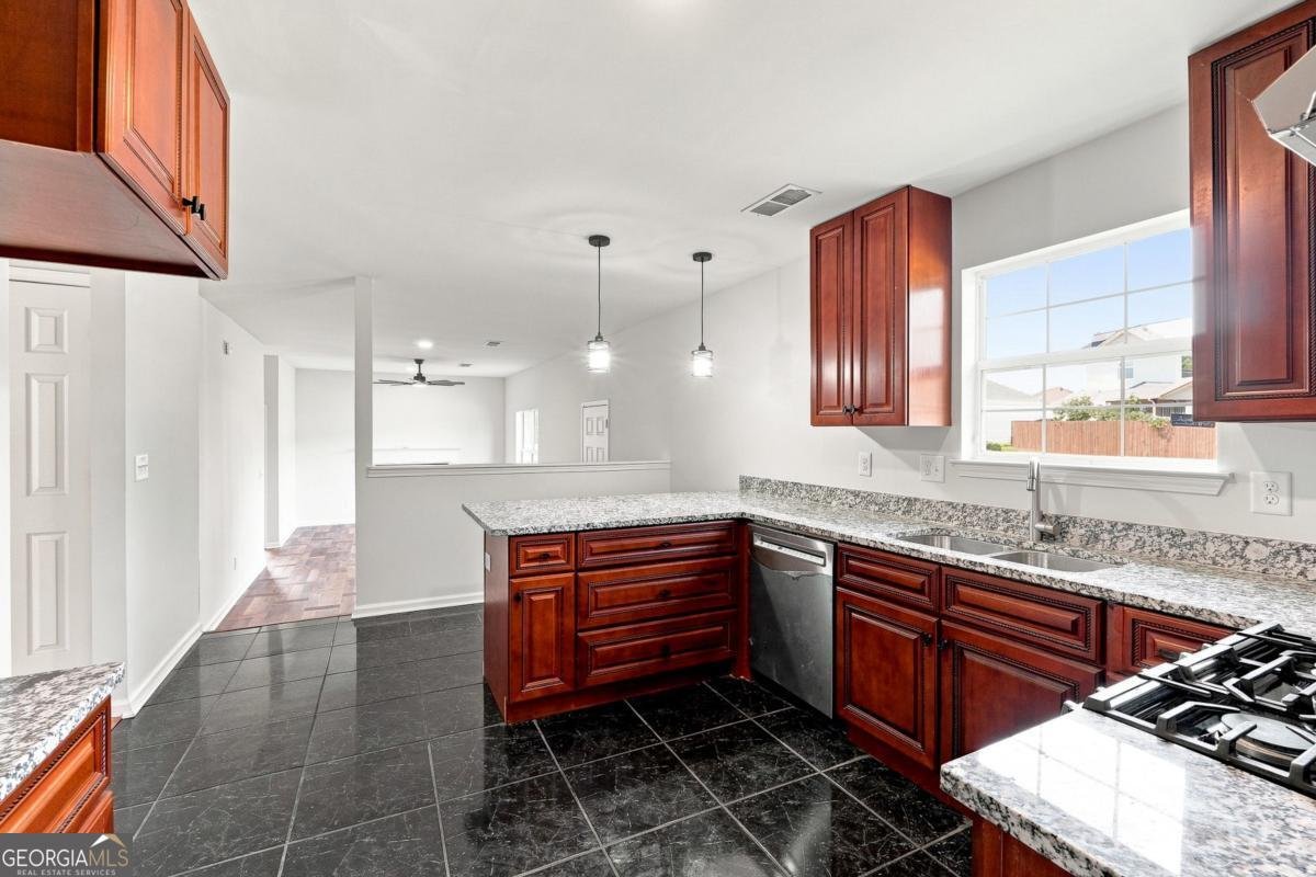 2308 Briar Knoll Road Lithonia - Photo 13