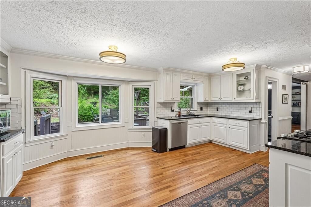 3743 Sawanee Drive Marietta - Photo 8