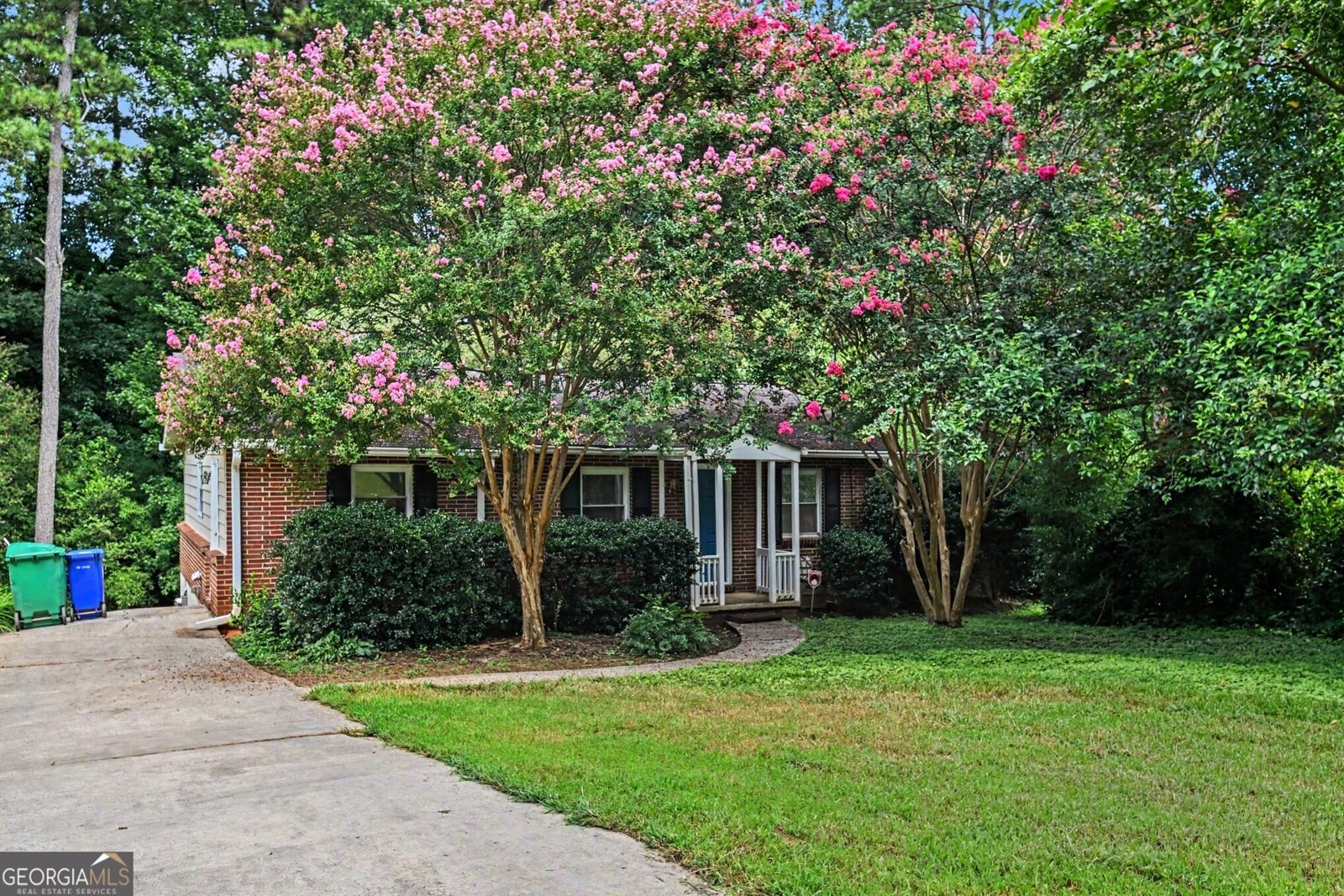 1868 Robinhill Court Tucker - Photo 6