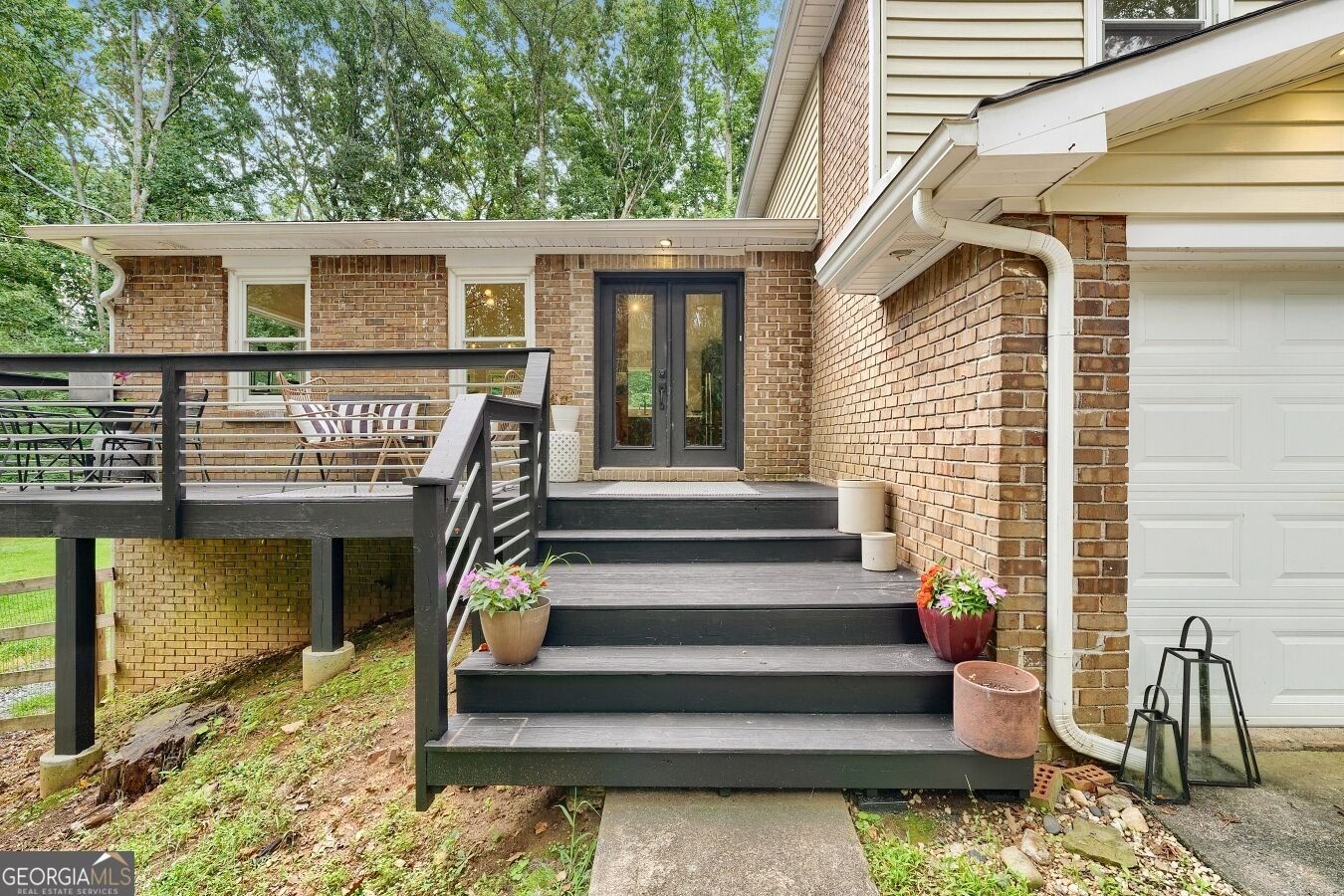 118 Glenell Drive Woodstock - main photo