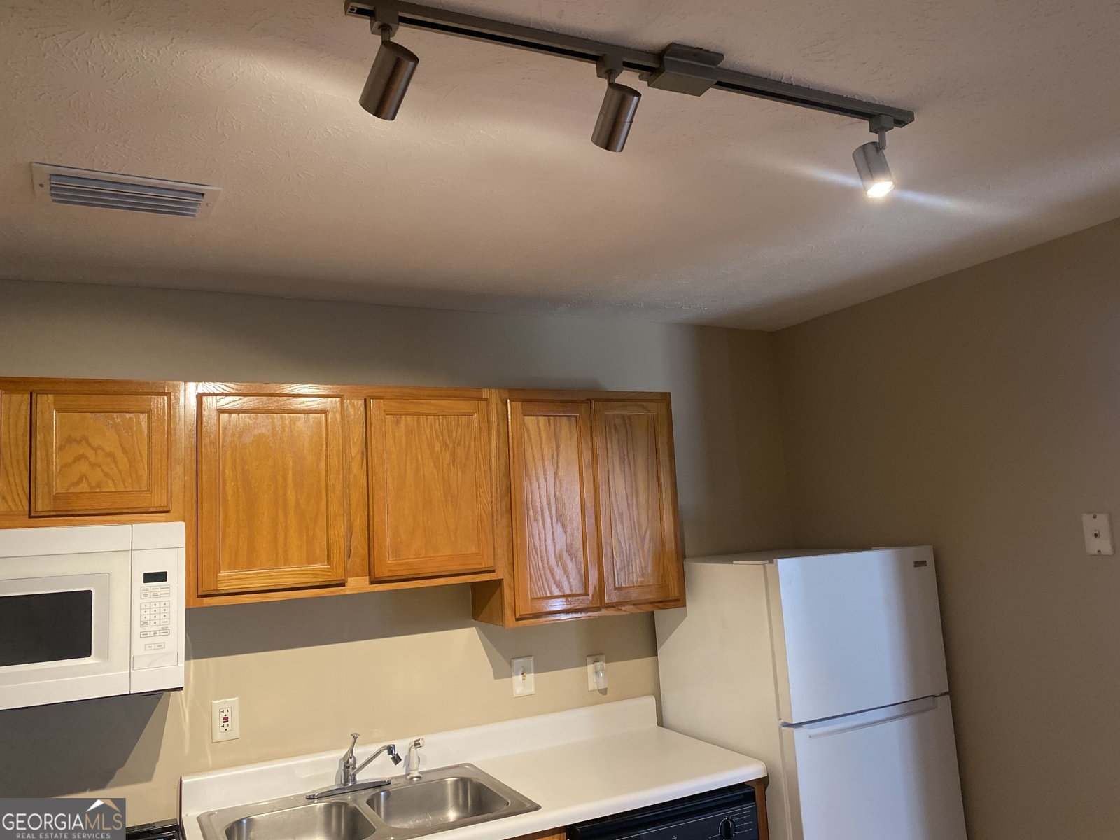 209 E Wilson St Villa Rica - Photo 16