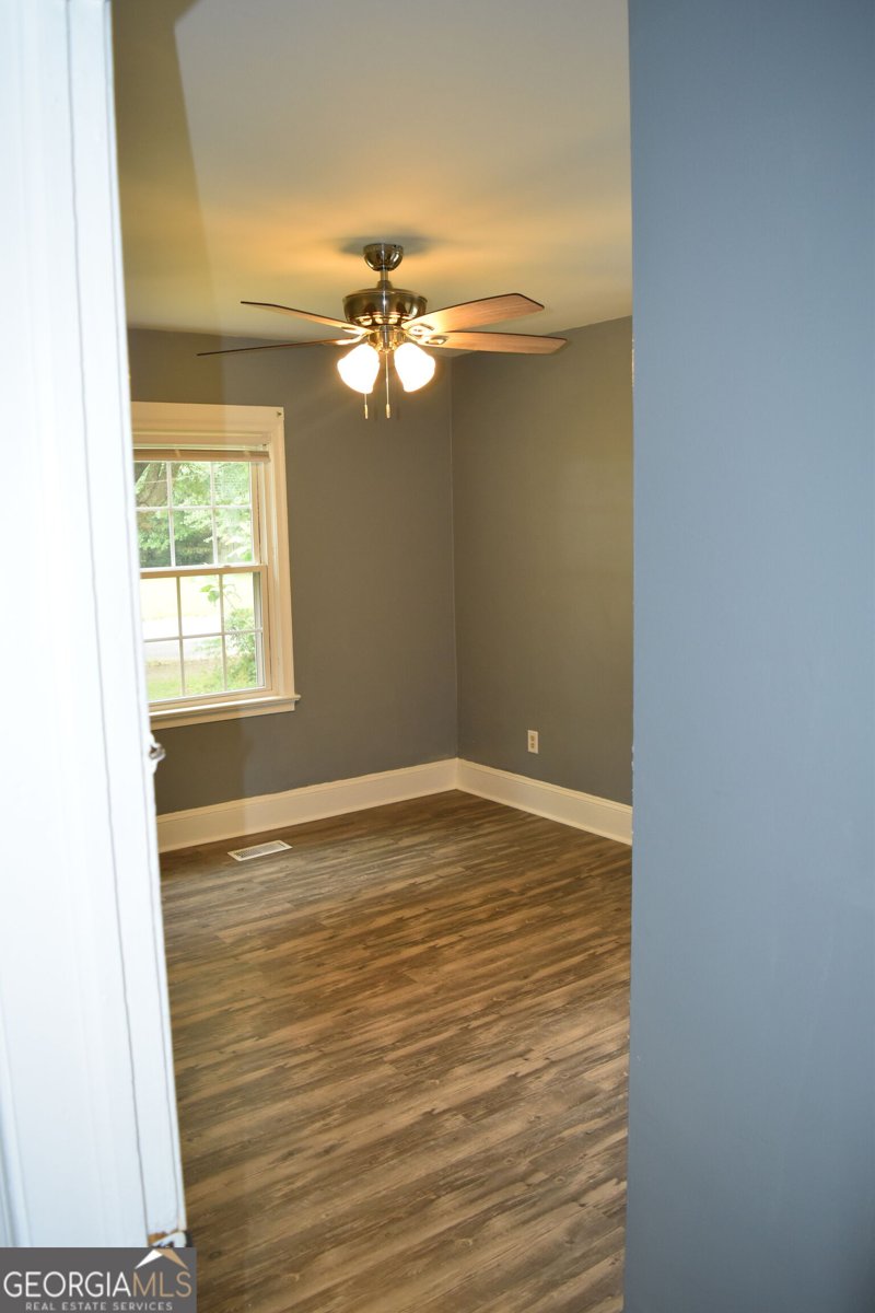 224 Oak Fort Valley - Photo 6